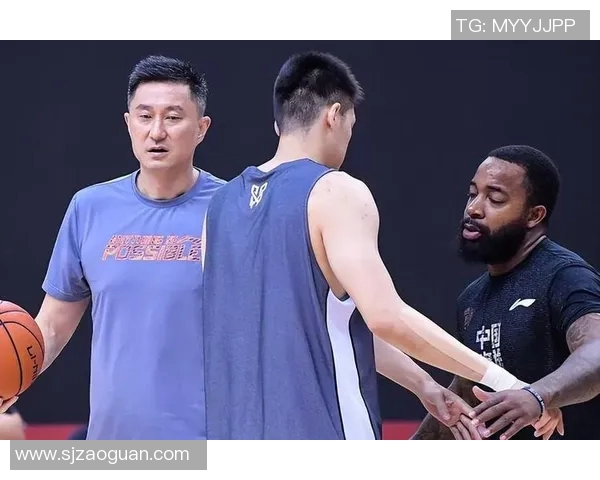 广州篮球队荣登篮球配合排行榜第十名展现团队实力与默契 广州篮球队荣登篮球配合排行榜第十名展现团队实力与默契