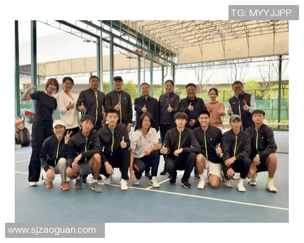 重庆网球队与杭州网球队赛后分析力量对比与战术探讨 重庆网球队与杭州网球队赛后分析力量对比与战术探讨