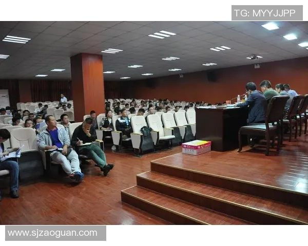 陈强谈足球生涯：从青涩少年到职业球员的心路历程与成长故事